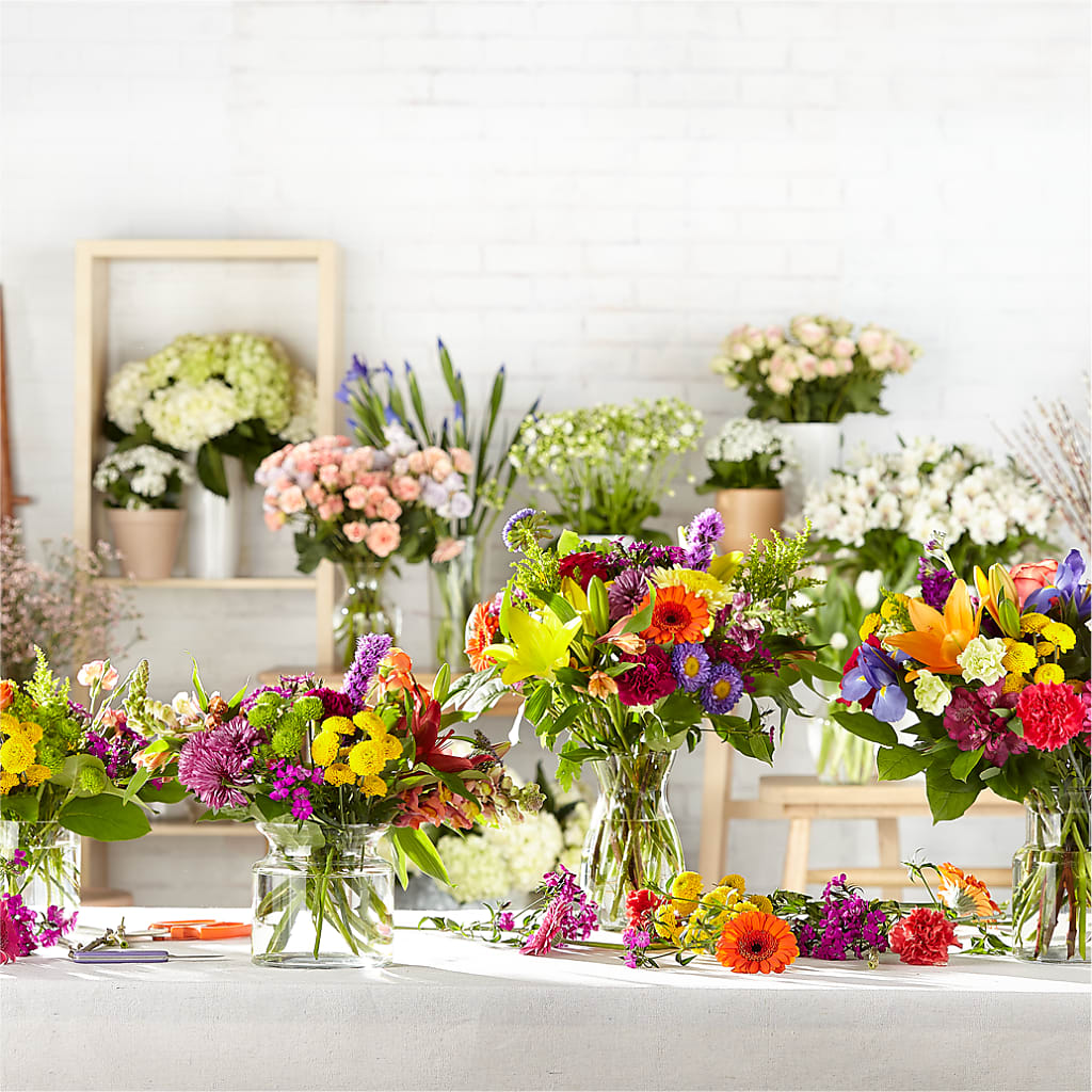 Bold & Bright – A Florist Original – CLARKSON FLOWERS & GIFTS, Mississauga ON