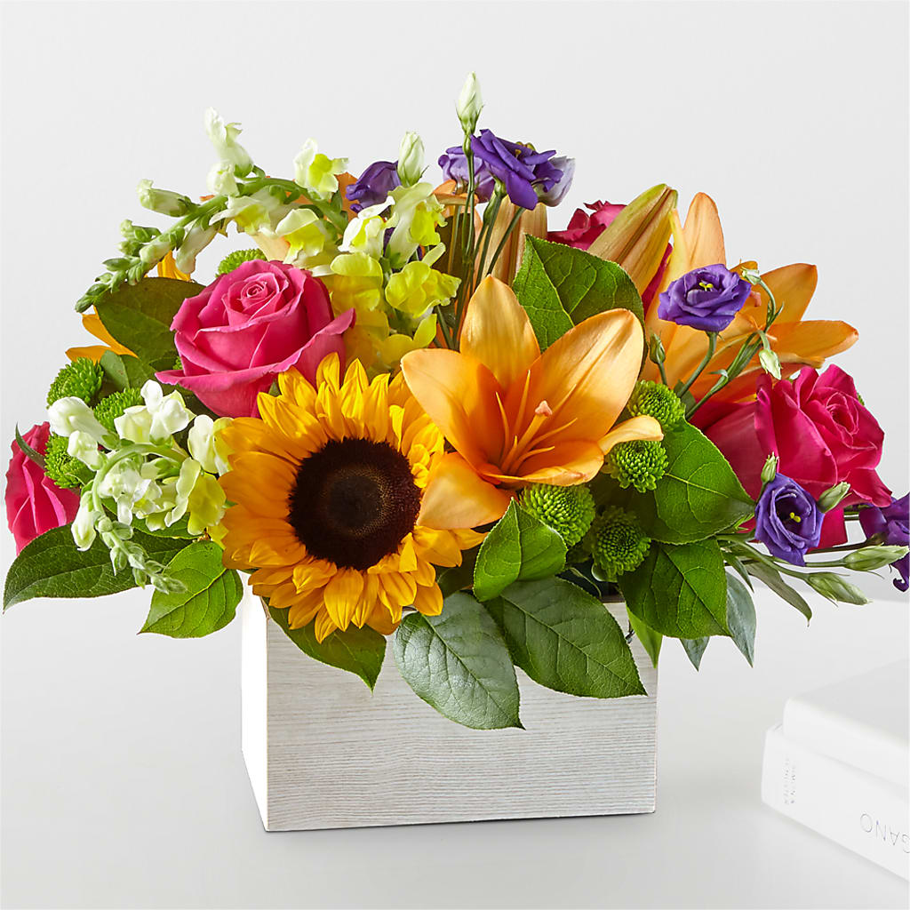 Best Day Box Bouquet – CLARKSON FLOWERS & GIFTS, Mississauga ON