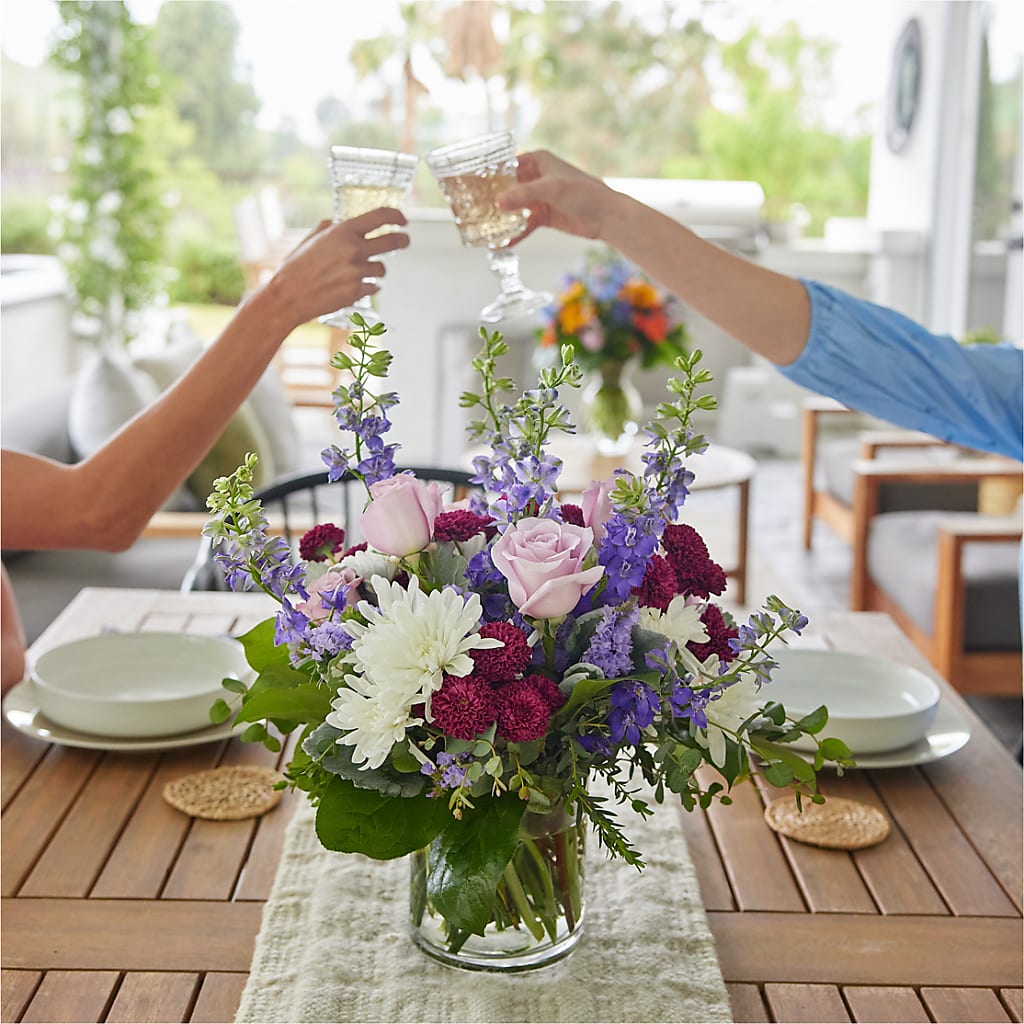 Violet Frost Bouquet – CLARKSON FLOWERS & GIFTS, Mississauga ON