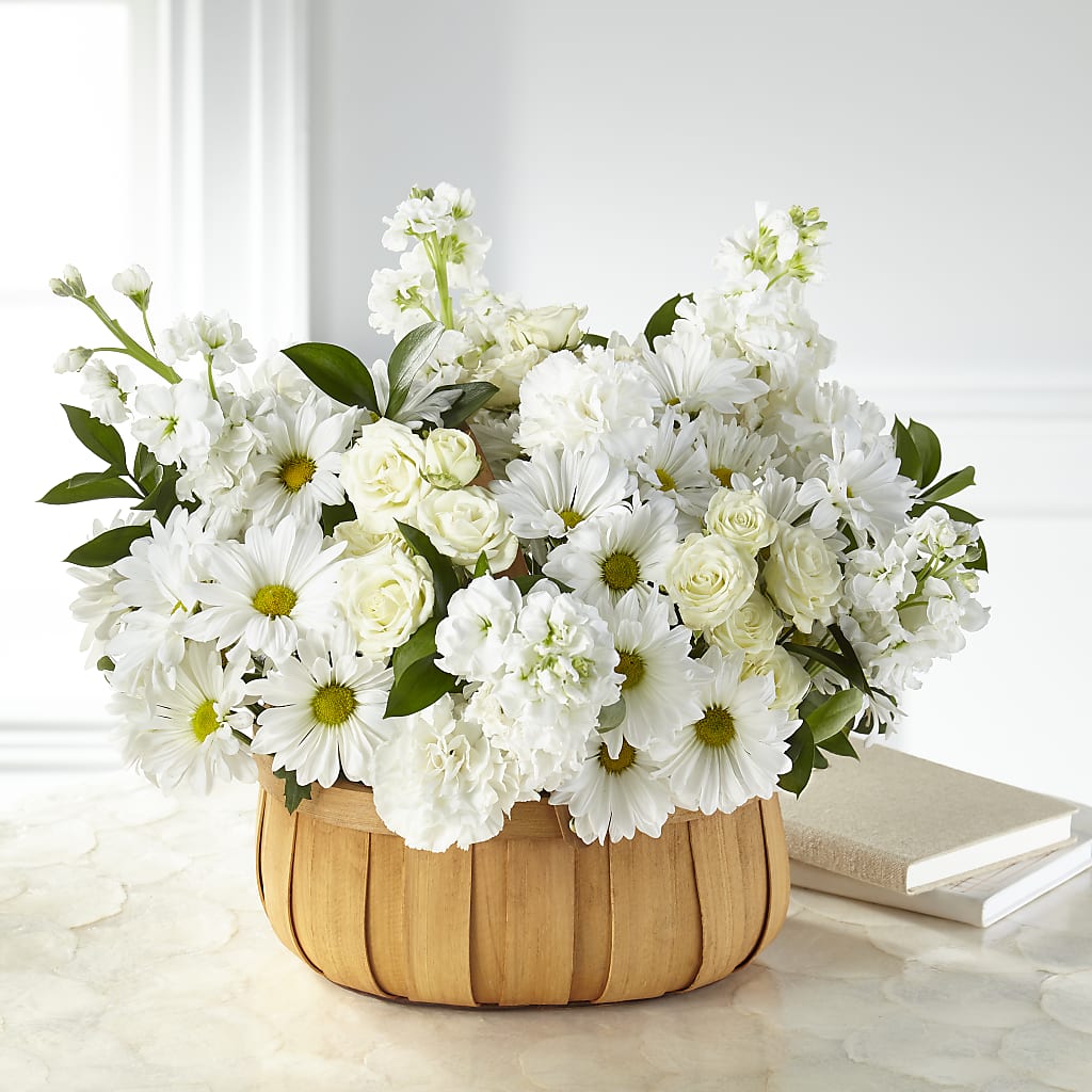 Graceful Garden Basket – CLARKSON FLOWERS & GIFTS, Mississauga ON