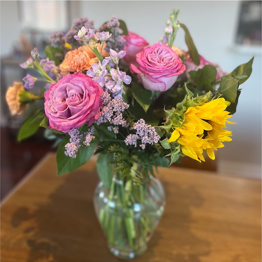 Yellow Brick Road Bouquet – CLARKSON FLOWERS & GIFTS, Mississauga ON