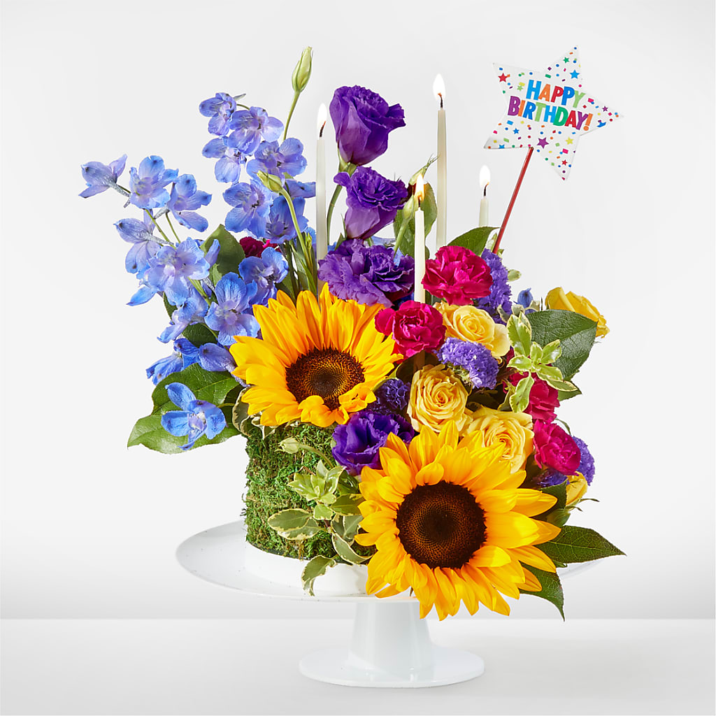 Star of the Day Floral Cake – CLARKSON FLOWERS & GIFTS, Mississauga ON