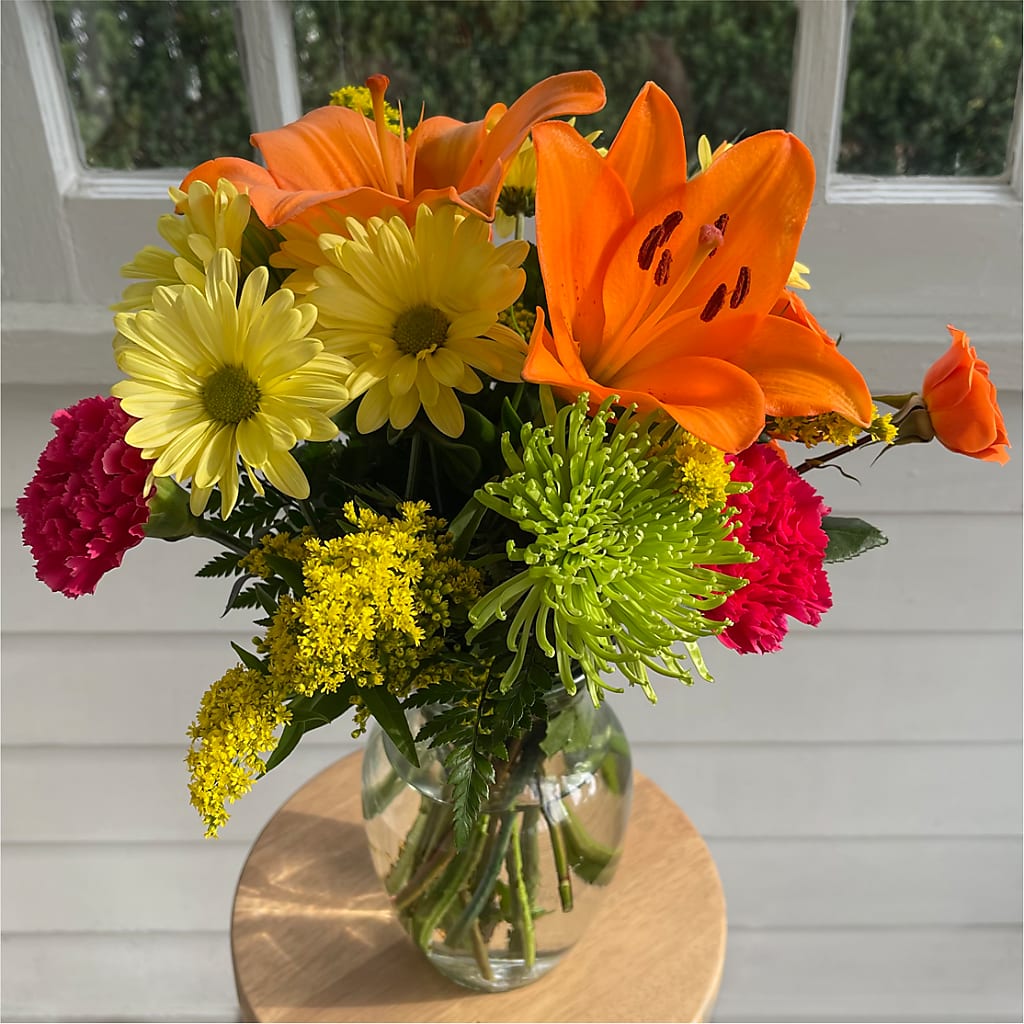 Bold & Bright – A Florist Original – CLARKSON FLOWERS & GIFTS, Mississauga ON