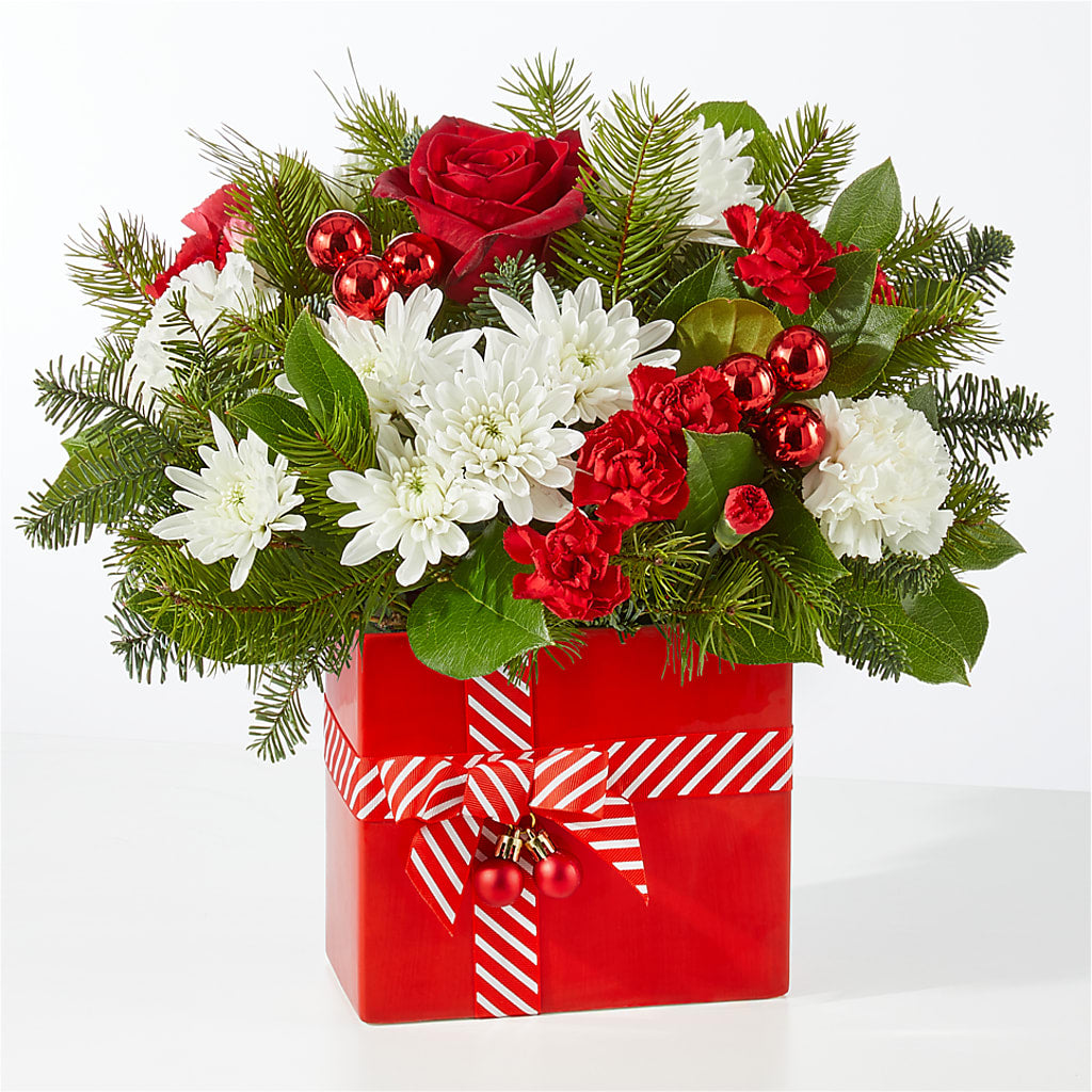 Presents Under the Tree Bouquet – CLARKSON FLOWERS & GIFTS, Mississauga ON