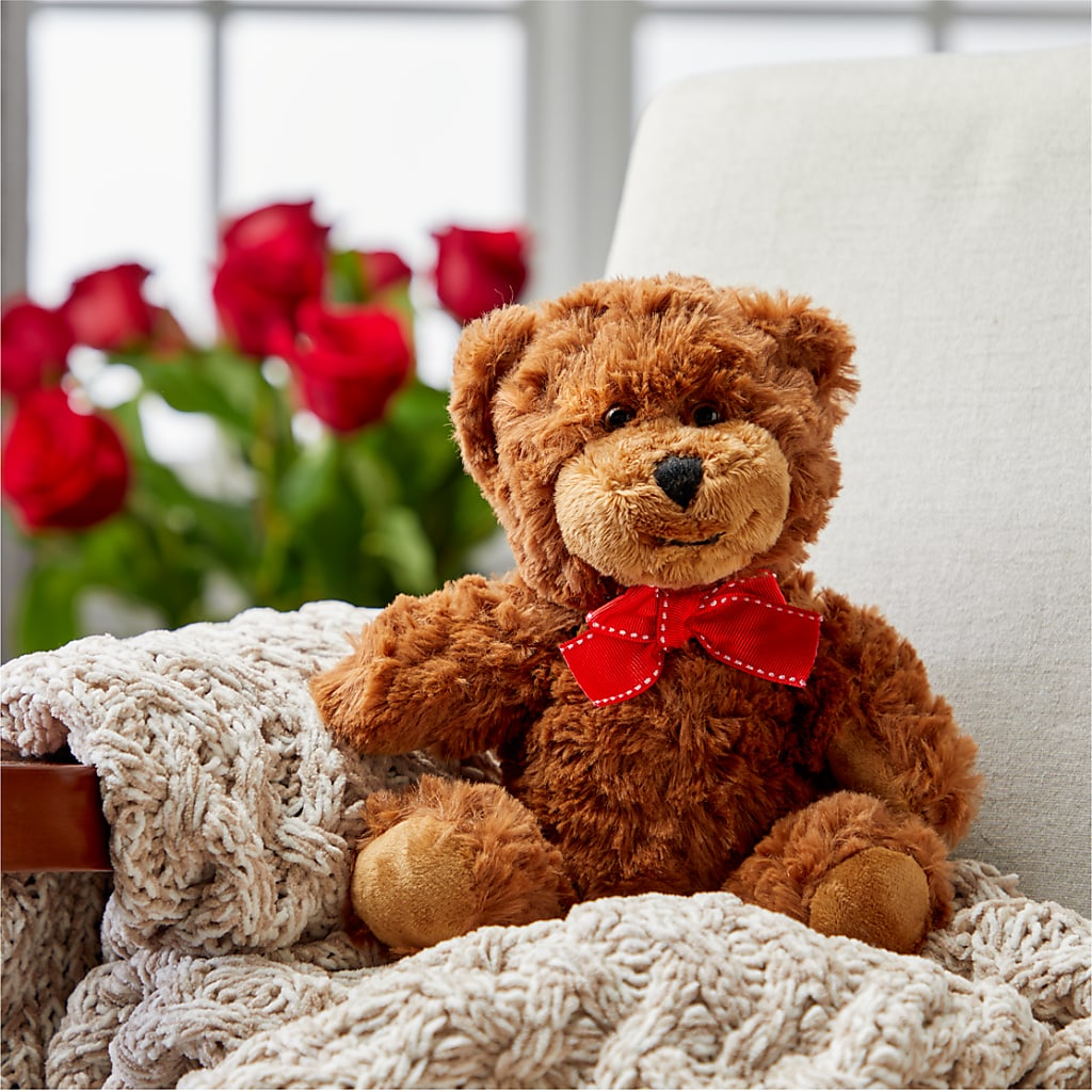 Romantic Long Stem Red Rose Bouquet Bundles – CLARKSON FLOWERS & GIFTS, Mississauga ON