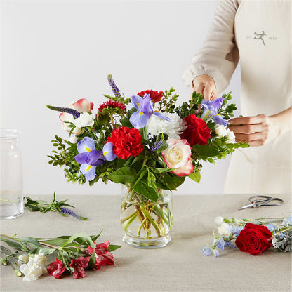Star Spangled - A Florist Original – CLARKSON FLOWERS & GIFTS, Mississauga ON