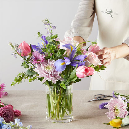 Pastel Tradition - A Florist Original – CLARKSON FLOWERS & GIFTS, Mississauga ON