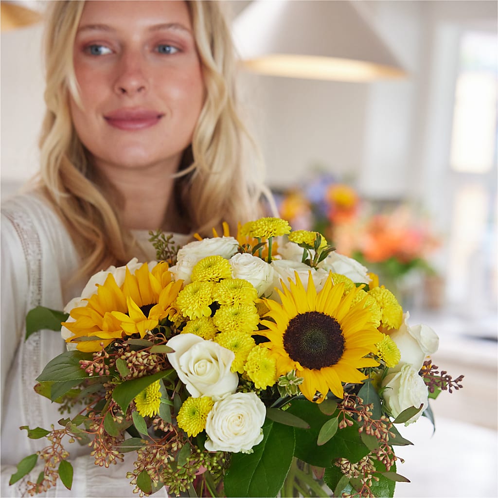 Luminous Morning Bouquet – CLARKSON FLOWERS & GIFTS, Mississauga ON