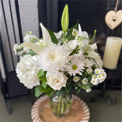 Classic Ivory – A Florist Original – CLARKSON FLOWERS & GIFTS, Mississauga ON