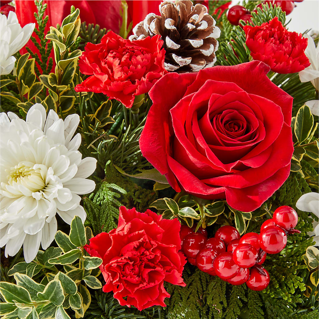 Holiday Soiree Centerpiece – CLARKSON FLOWERS & GIFTS, Mississauga ON