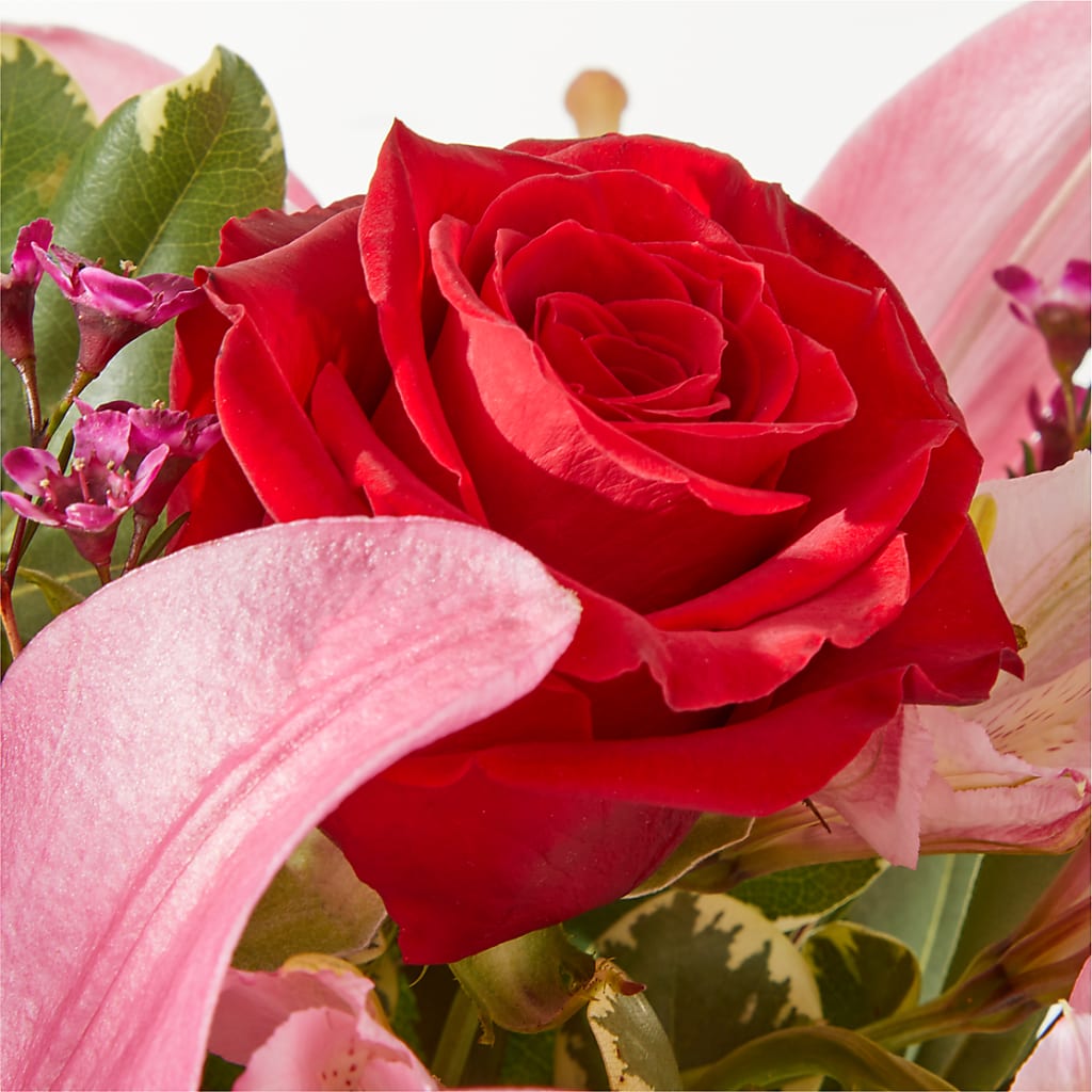 Lucky in Love Bouquet – CLARKSON FLOWERS & GIFTS, Mississauga ON
