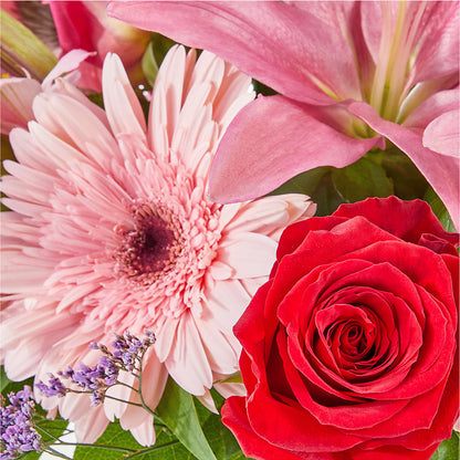 Lots of Love Bouquet – CLARKSON FLOWERS & GIFTS, Mississauga ON