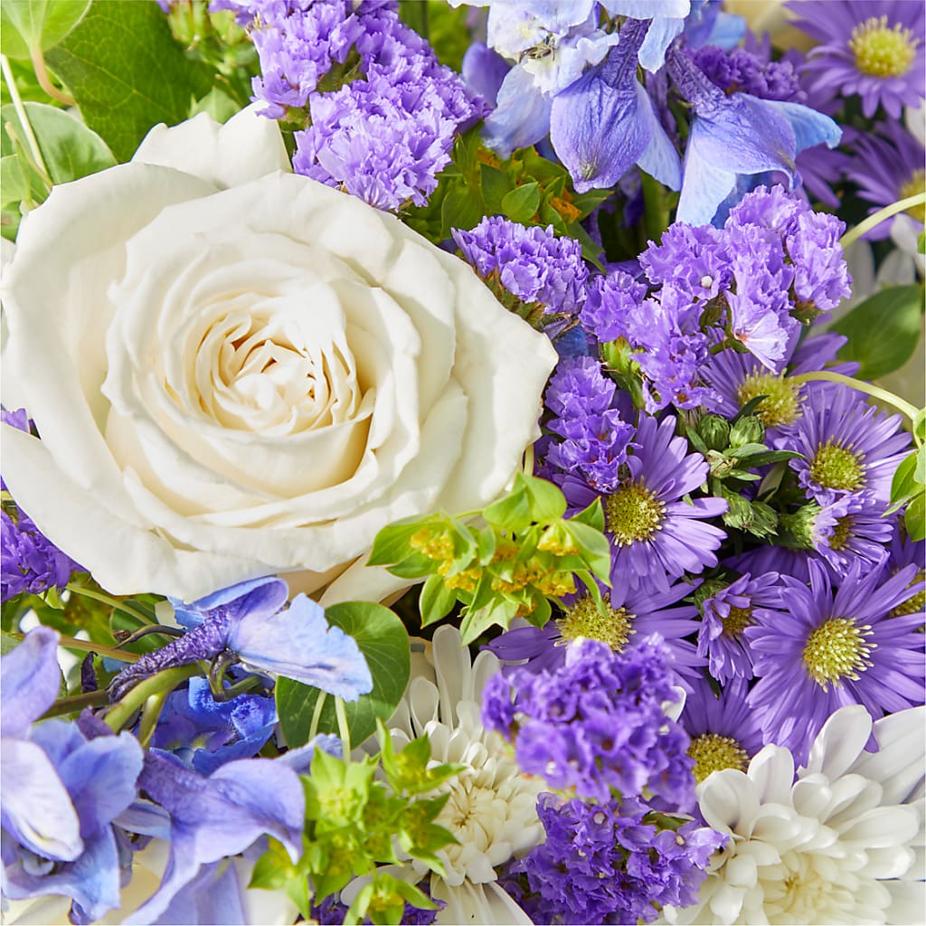 Genuine Gestures Bouquet – CLARKSON FLOWERS & GIFTS, Mississauga ON