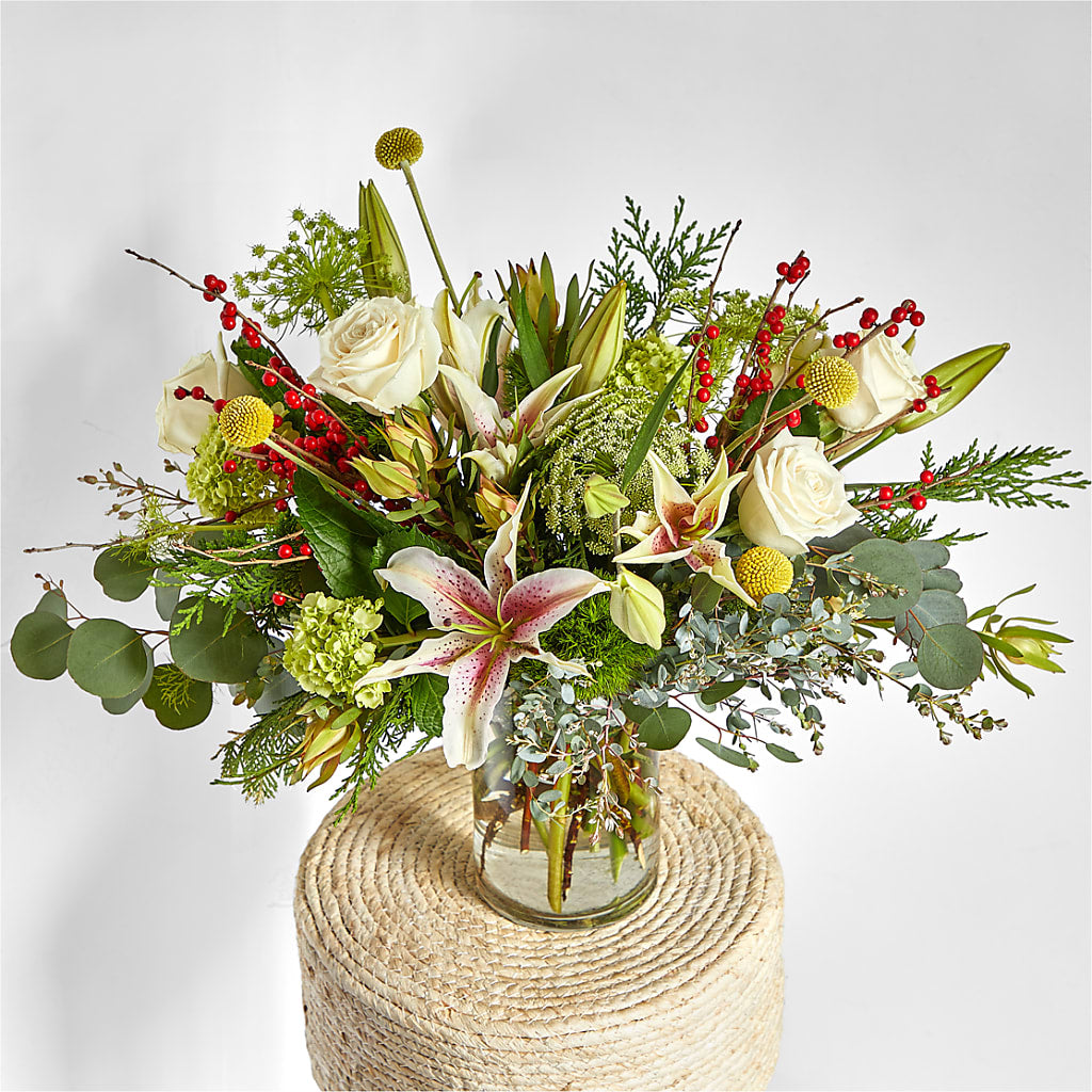 Berry & Bright Bouquet – CLARKSON FLOWERS & GIFTS, Mississauga ON